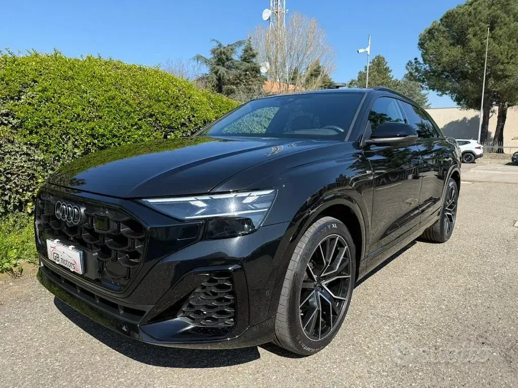 Usata Audi Q8 S-Line 286 CV (210 kW) 2025 Nero SUV