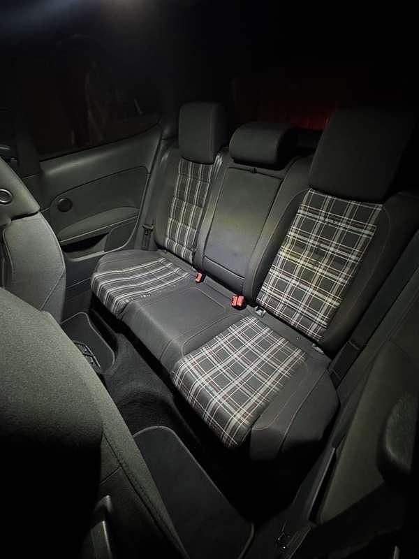 Usata VW Golf GTI 211 CV (155 kW) 2010 Berlina