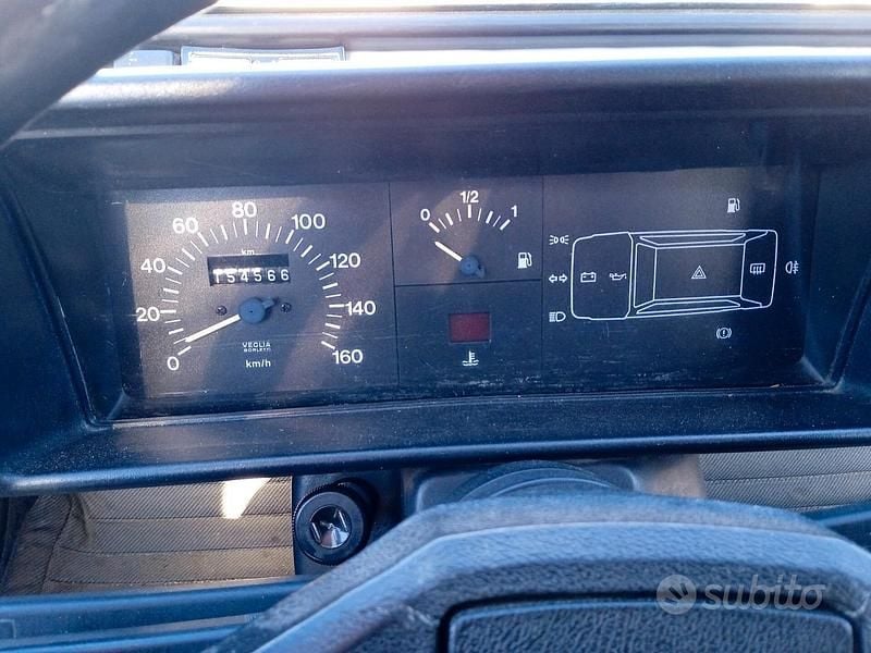 Usata Fiat 750 S 44 CV (32 kW) 1991 Bianco Berlina