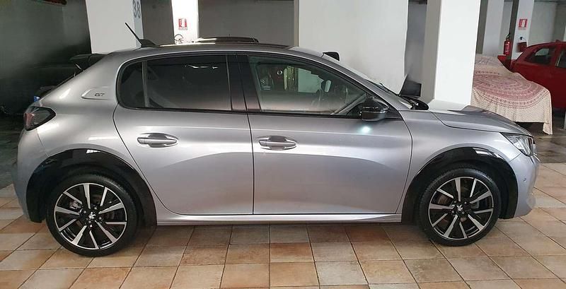 Usata Peugeot 208 GT 101 CV (74 kW) 2021 Argento Utilitaria