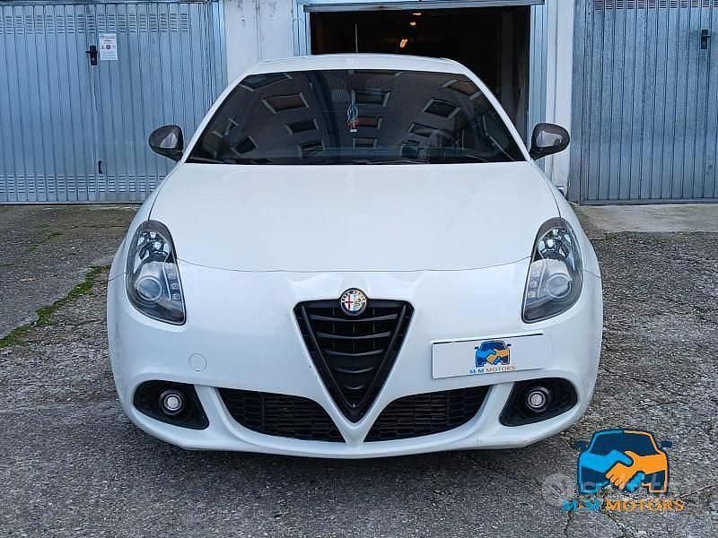 Usata Alfa Romeo Giulietta Sprint 150 CV (110 kW) 2015 Bianco Utilitaria