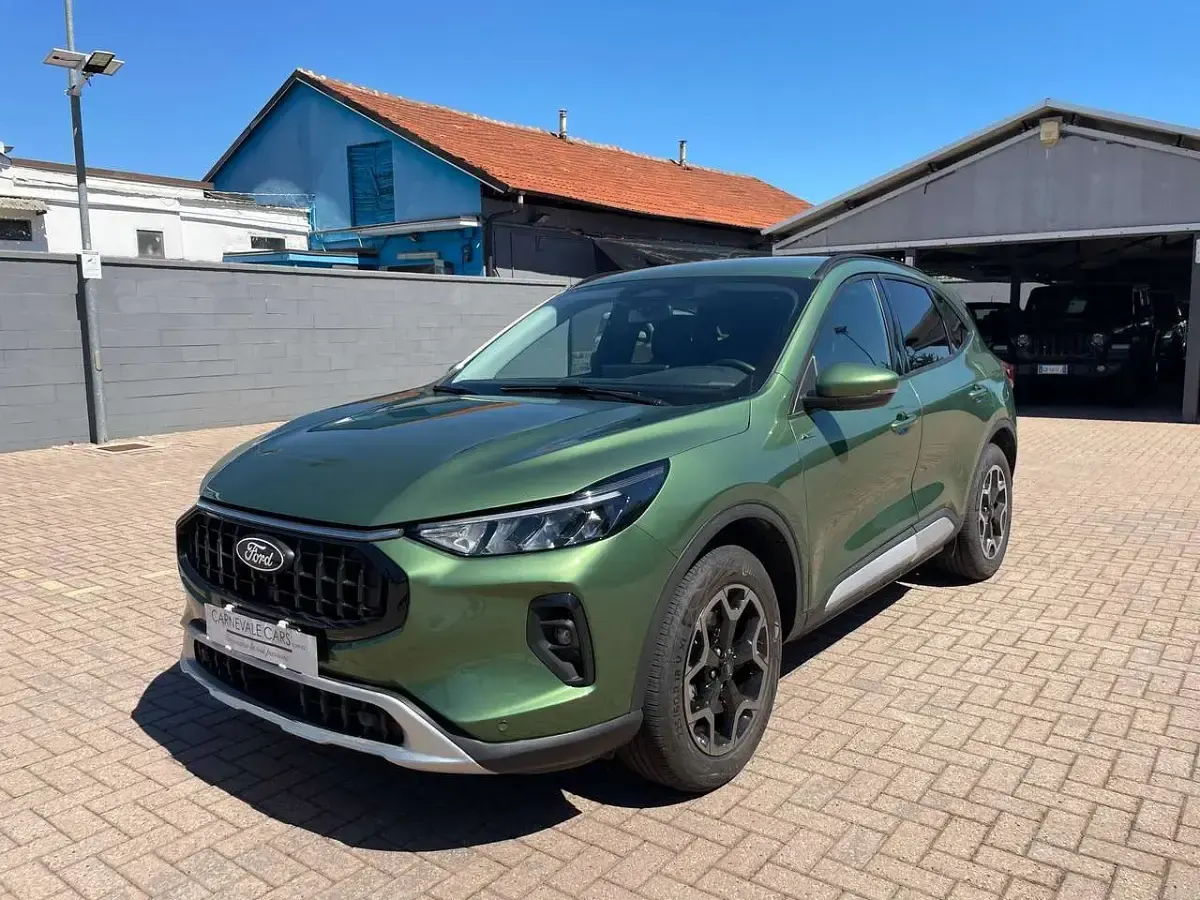 Usata Ford Kuga Active 179 CV (131 kW) 2024 Verde SUV