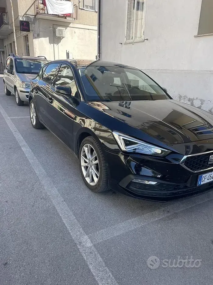 Usata Seat Leon Style 116 CV (85 kW) 2021 Bluazzurro Berlina