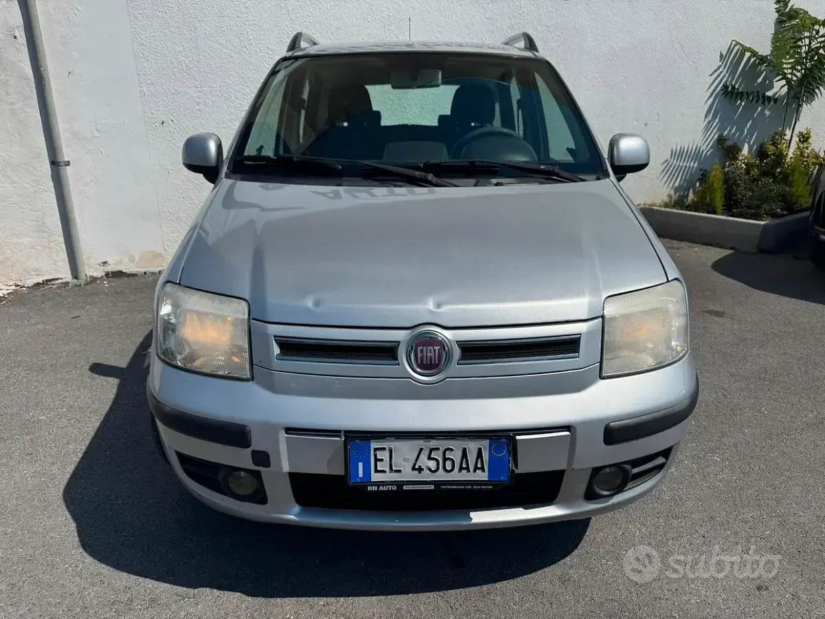 Usata Fiat Panda Classica 75 CV (55 kW) 2012 Grigio Utilitaria