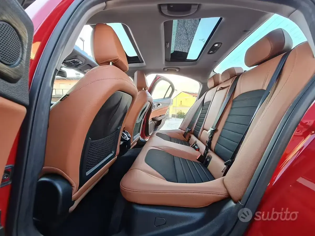 Usata Alfa Romeo Giulia 190 CV (139 kW) 2019 Rosso Berlina