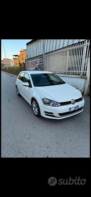 Bianco Usata 2014 VW Golf VII Utilitaria | 6000 € (Super prezzo) - Immagine 1/4