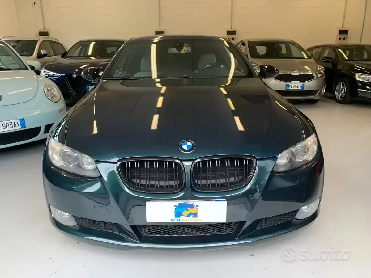 Usata BMW 320 Efficient Dynamics 177 CV (130 kW) 2008 Verde Berlina