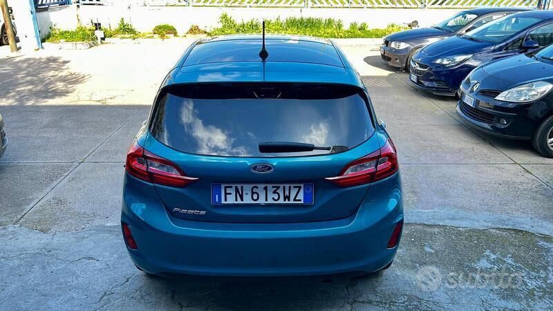 Usata Ford Fiesta Titanium 85 CV (62 kW) 2018 Blu Utilitaria