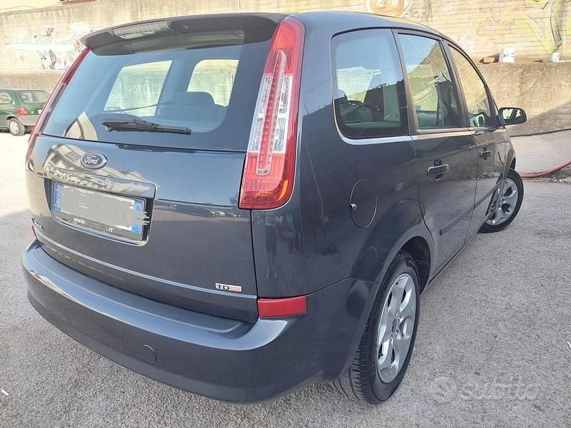 Begagnad Ford C-MAX 110 HK (80 kW) 2010 Grå Minibuss