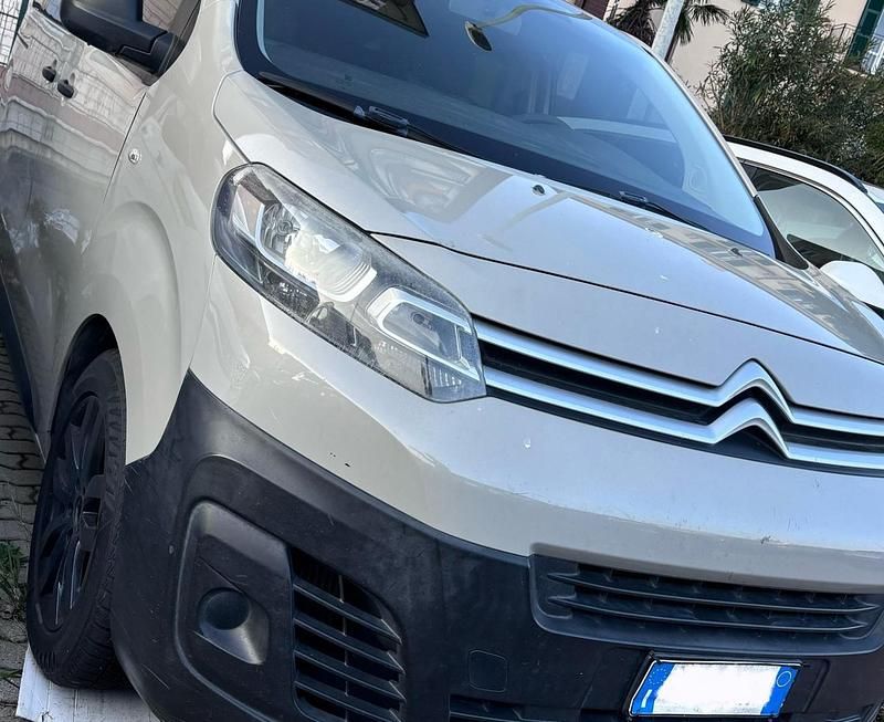 Usata Citroën Jumpy Comfort 176 CV (129 kW) 2016 Grigio Monovolume