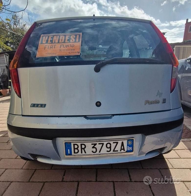 Usata Fiat Punto 60 CV (44 kW) 2001 Utilitaria