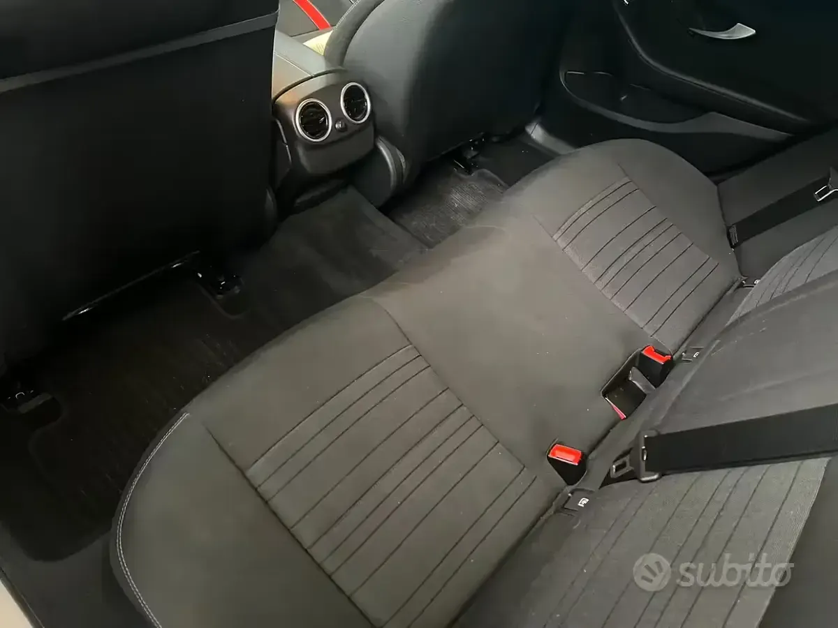 Usata Mercedes C220 170 CV (125 kW) 2017 Bianco Station wagon