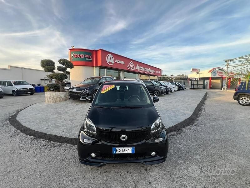 Nero Usata 2017 Smart #5 SUV | 13.000 € - Immagine 1/4