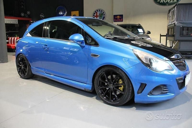 Usata Opel Corsa OPC 192 CV (141 kW) 2013 Blu Utilitaria