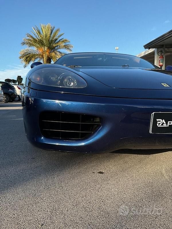 Usata Ferrari 360 400 CV (294 kW) 2000 Blu Coupé
