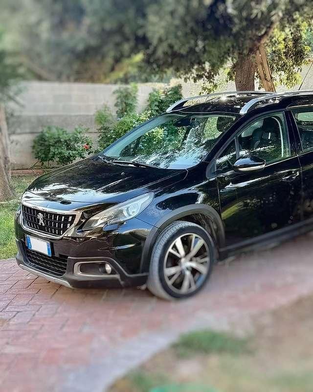 Usata Peugeot 2008 Allure 99 CV (72 kW) 2016 SUV