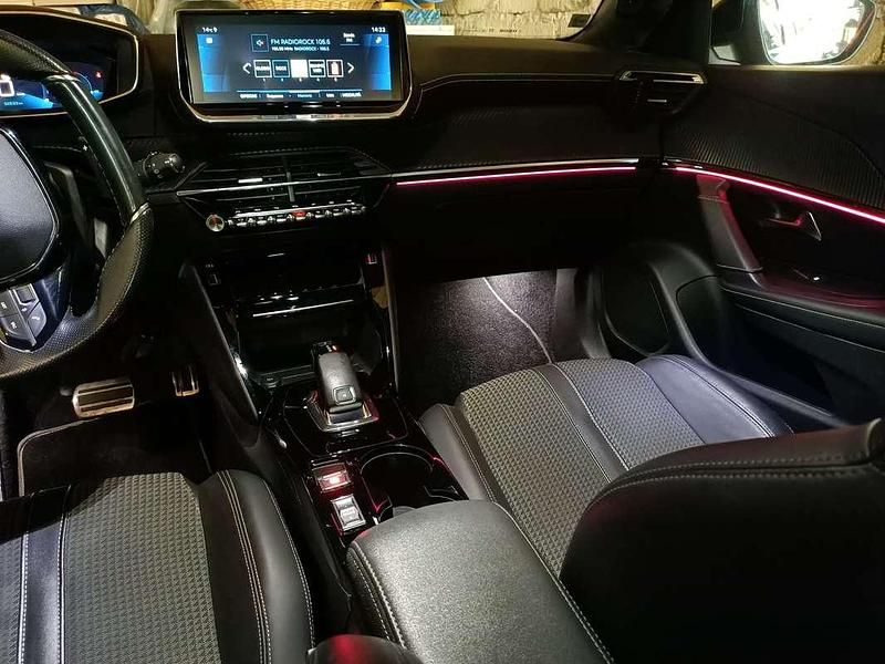 Usata Peugeot 2008 GT-line 131 CV (96 kW) 2020 Grigio SUV