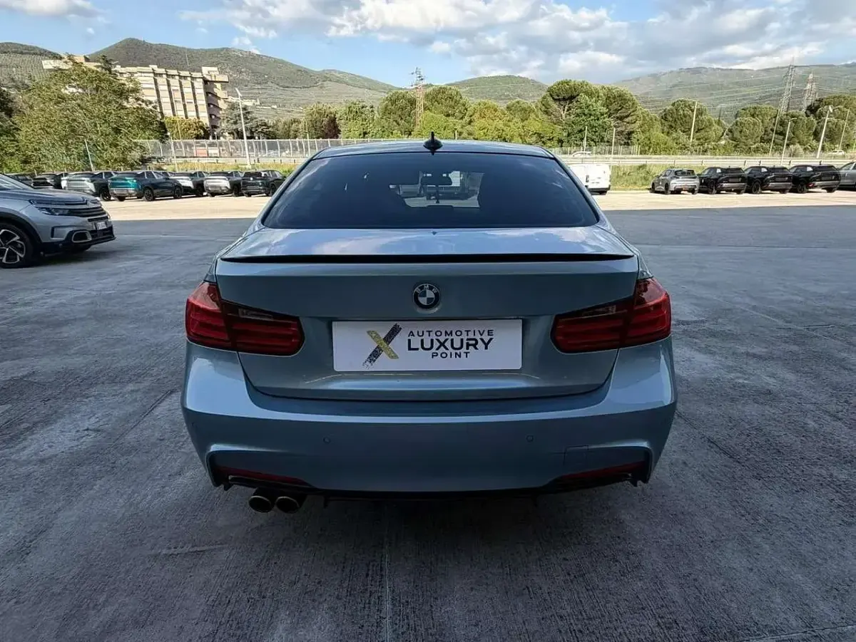 Usata BMW 320 Luxury Line 184 CV (135 kW) 2012 Grigio Berlina