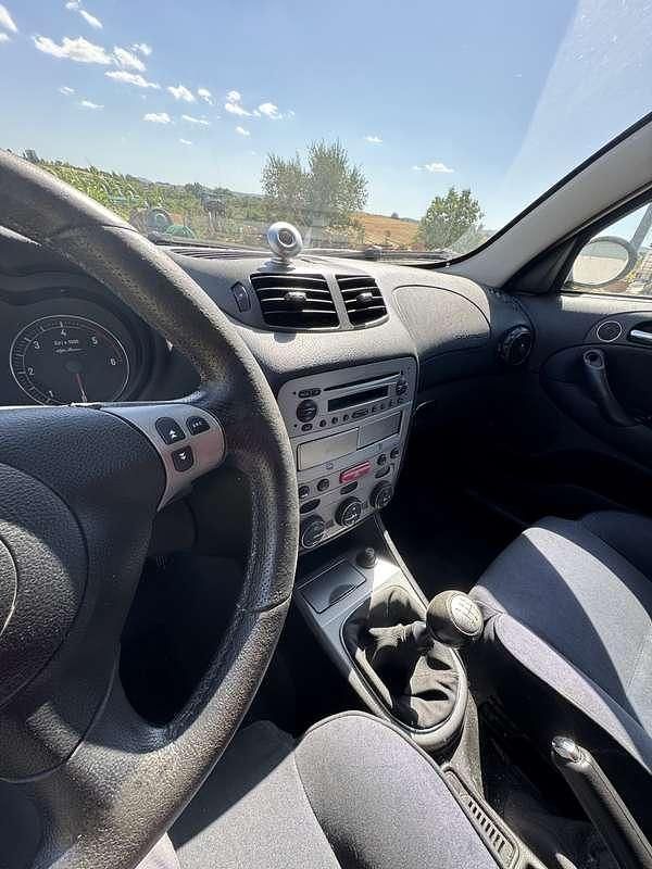 Usata Alfa Romeo 147 120 CV (88 kW) 2008 Nero Utilitaria