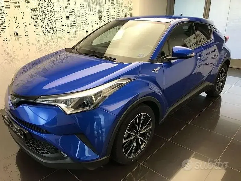 Usata Toyota C-HR Trend 122 CV (89 kW) 2018 Blu SUV