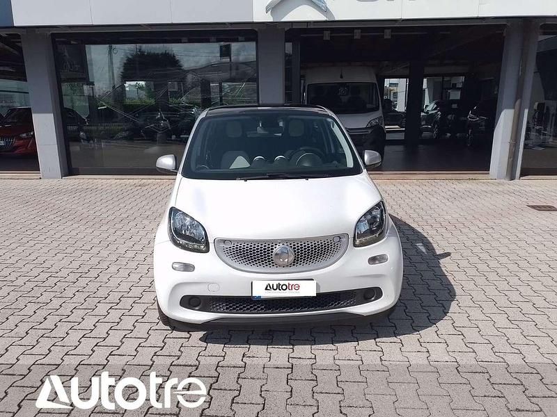 Bianco Usata 2015 Smart ForFour Passion Due volumi | 7600 € (Ottimo prezzo) - Immagine 1/4