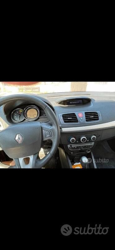 Usata Renault Mégane Coupé Dynamique 110 CV (80 kW) 2010 Nero Coupé