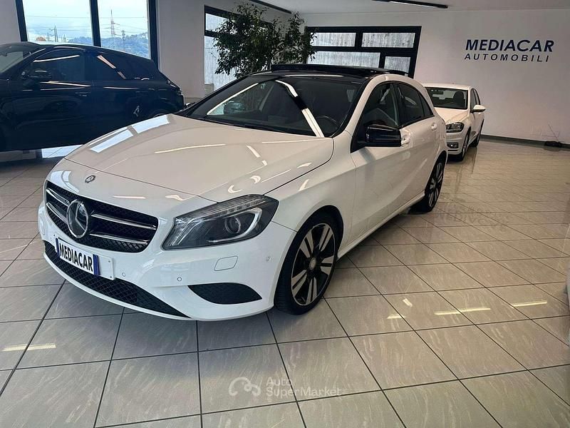 Usata Mercedes A180 122 CV (89 kW) 2014 Bianco Berlina