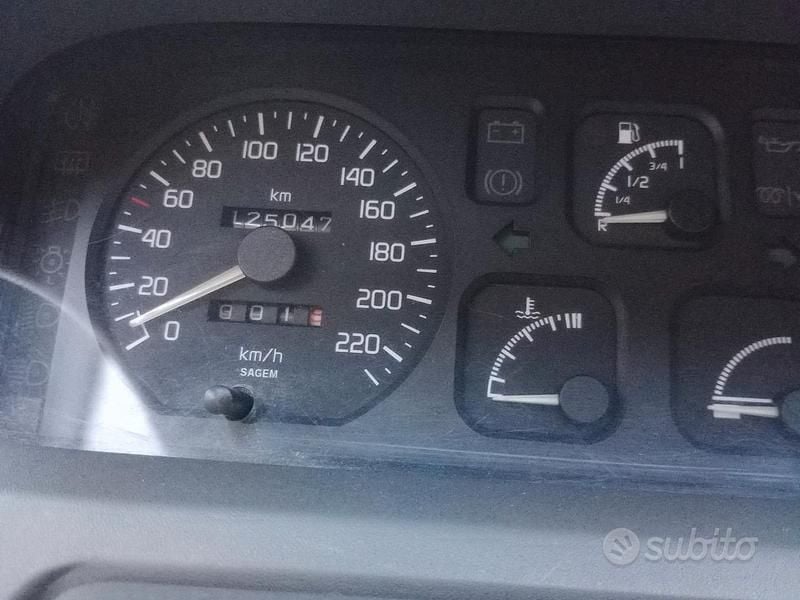 Usata Renault Clio 58 CV (42 kW) 1997 Bianco Utilitaria