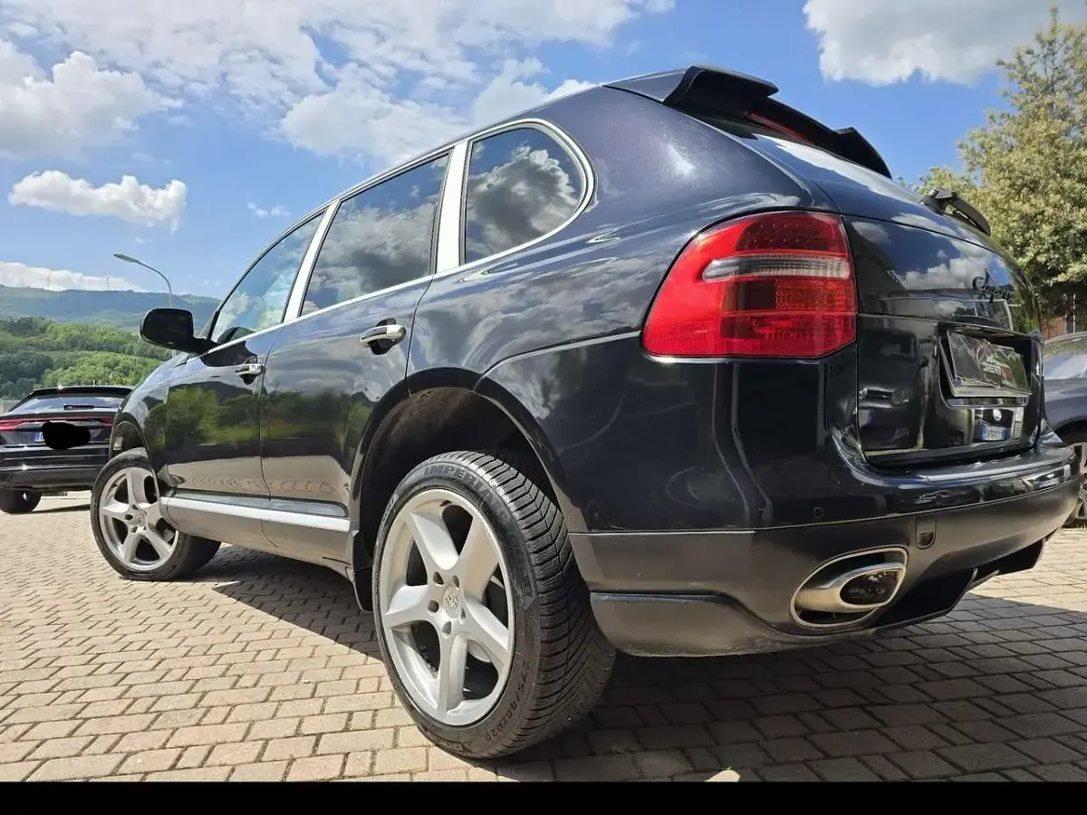 Usata Porsche Cayenne 239 CV (175 kW) 2010 Nero SUV