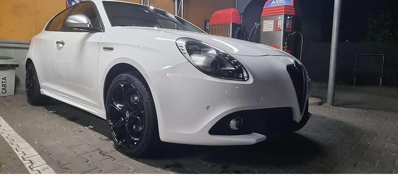 Usata Alfa Romeo Giulietta Business 120 CV (88 kW) 2017 Utilitaria