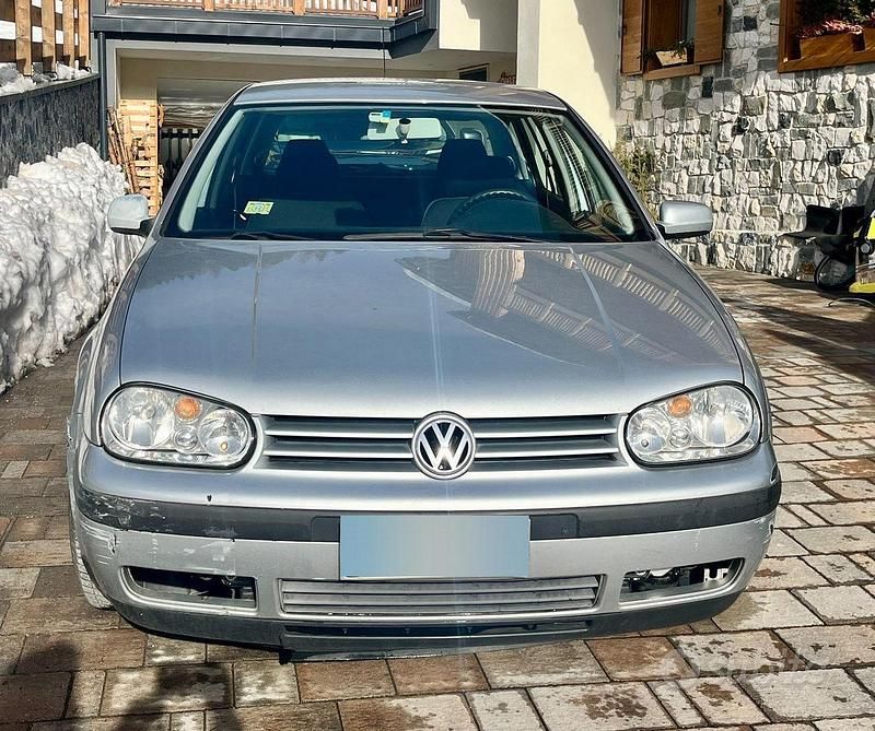 Usata VW Golf IV 75 CV (55 kW) 2000 Grigio Berlina