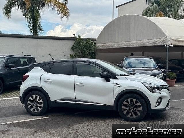 Usata Renault Captur Intens 95 CV (69 kW) 2021 Bianco SUV