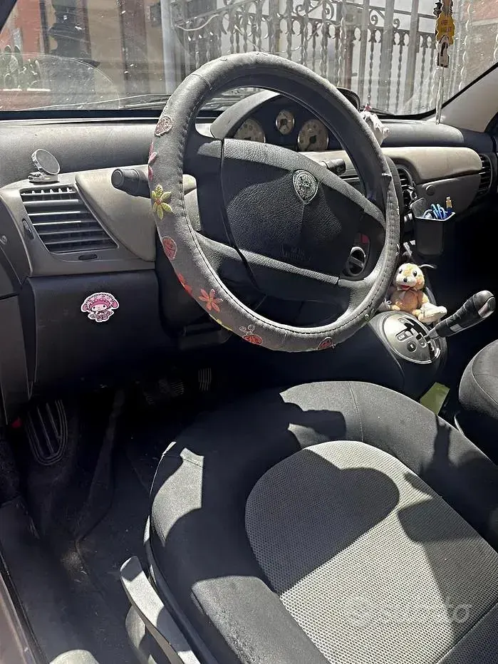 Usata Lancia Ypsilon 69 CV (50 kW) 2006 Grigio Utilitaria
