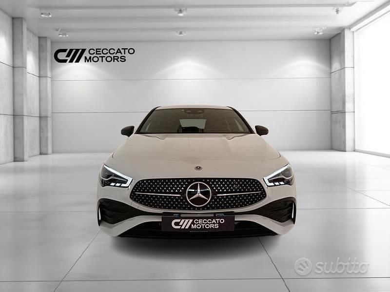 Usata Mercedes CLA200 Shooting Brake AMG Line Premium 150 CV (110 kW) 2023 Bianco Station wagon
