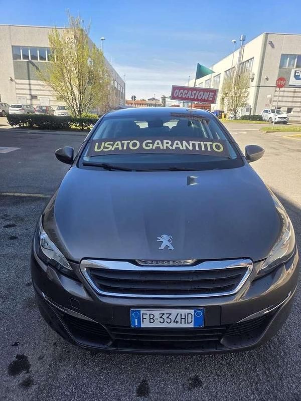Usata Peugeot 308 Business-Line 120 CV (88 kW) 2015 Grigio Station wagon