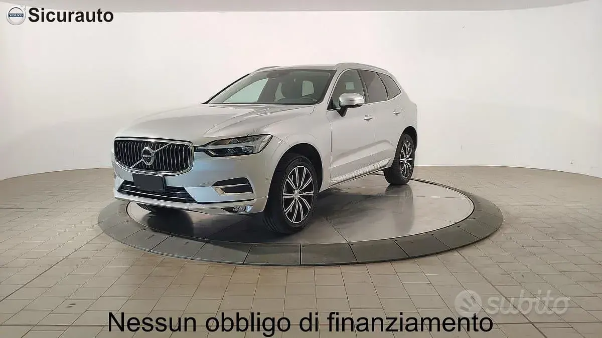 Usata Volvo XC60 Inscription 250 CV (183 kW) 2019 Argento SUV