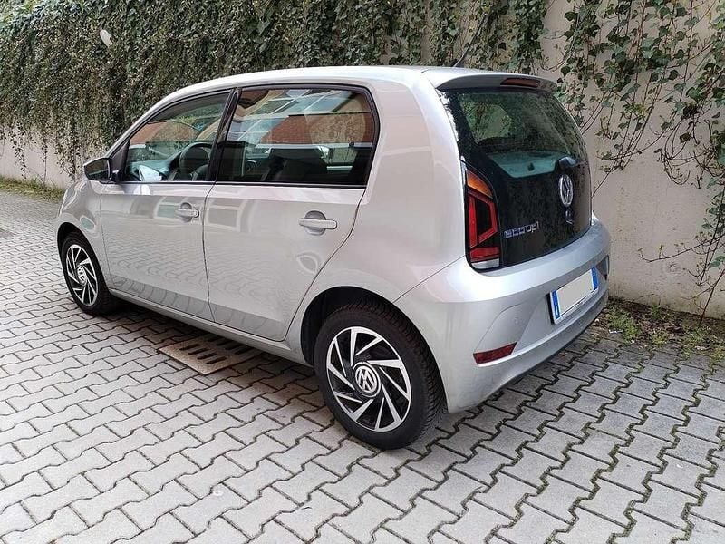 Usata VW up! Move 68 CV (50 kW) 2019 Argento Utilitaria