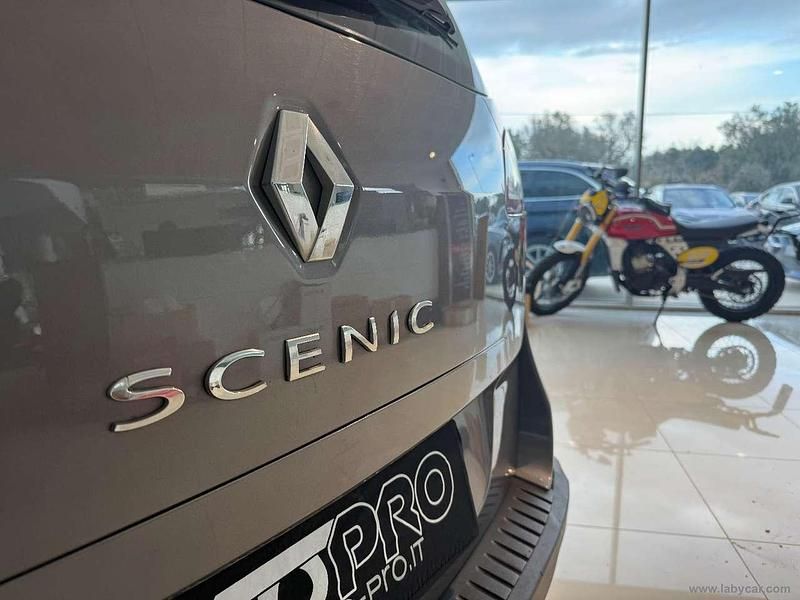 Usata Renault Scénic III 110 CV (80 kW) 2010 Grigio Monovolume