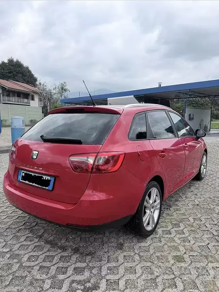 Usata Seat Ibiza ST Copa 69 CV (50 kW) 2011 Rosso Station wagon