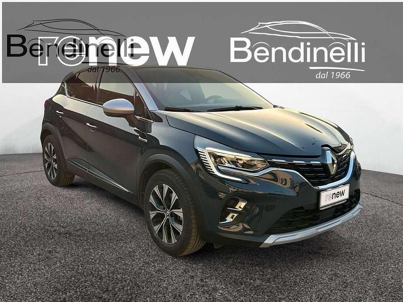 Usata Renault Captur Techno 159 CV (116 kW) 2023 Blu/azzurro SUV