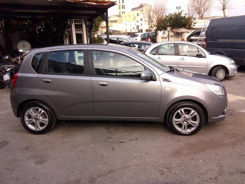 Usata Chevrolet Aveo LS 81 CV (59 kW) 2010 Grigio Berlina
