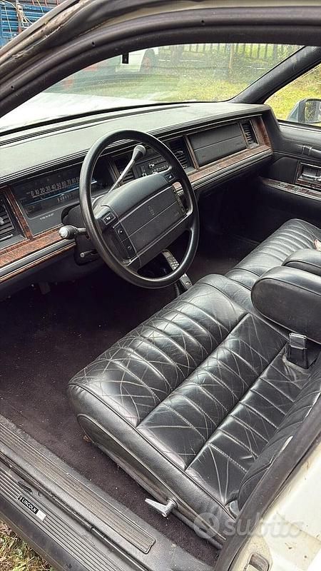 Usata Lincoln Town Car 62 CV (45 kW) 1991 Bianco Berlina