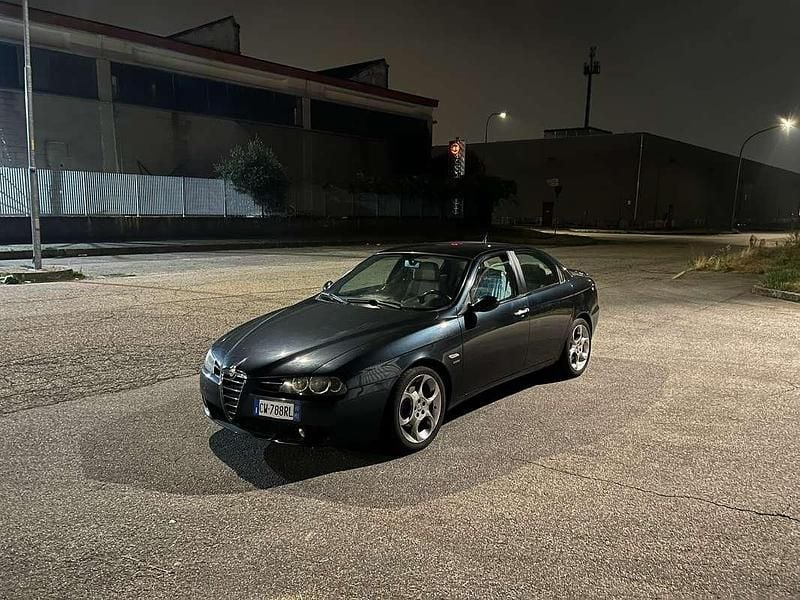 Grigio Usata 2005 Alfa Romeo 156 Tre volumi | 1700 € (Super prezzo) - Immagine 1/4