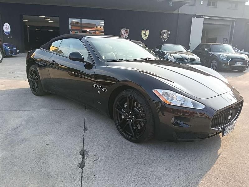 Usata Maserati GranCabrio 450 CV (330 kW) 2010 Nero Cabrio