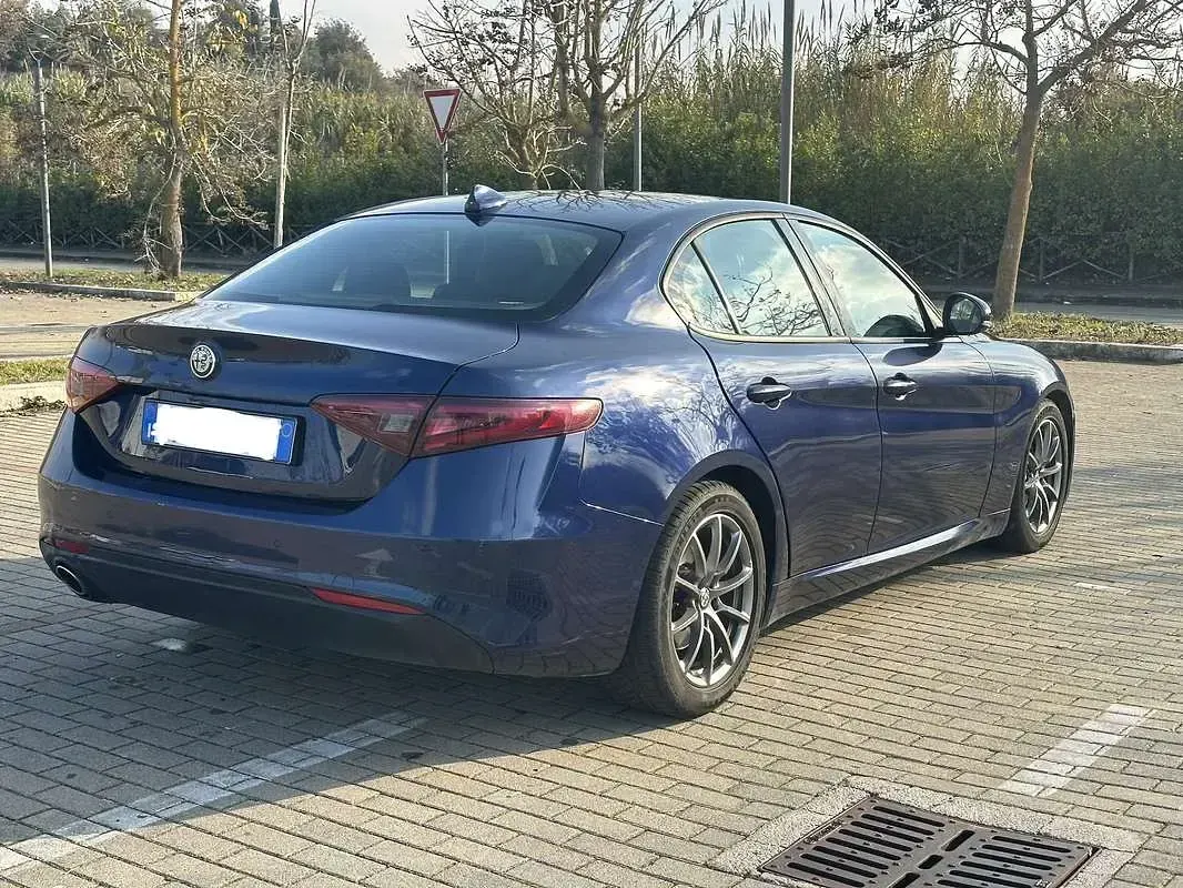 Usata Alfa Romeo Giulia Business 179 CV (131 kW) 2018 Berlina