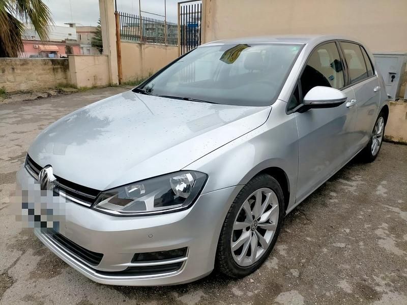 Usata VW Golf VII Highline 110 CV (80 kW) 2016 Argento Berlina