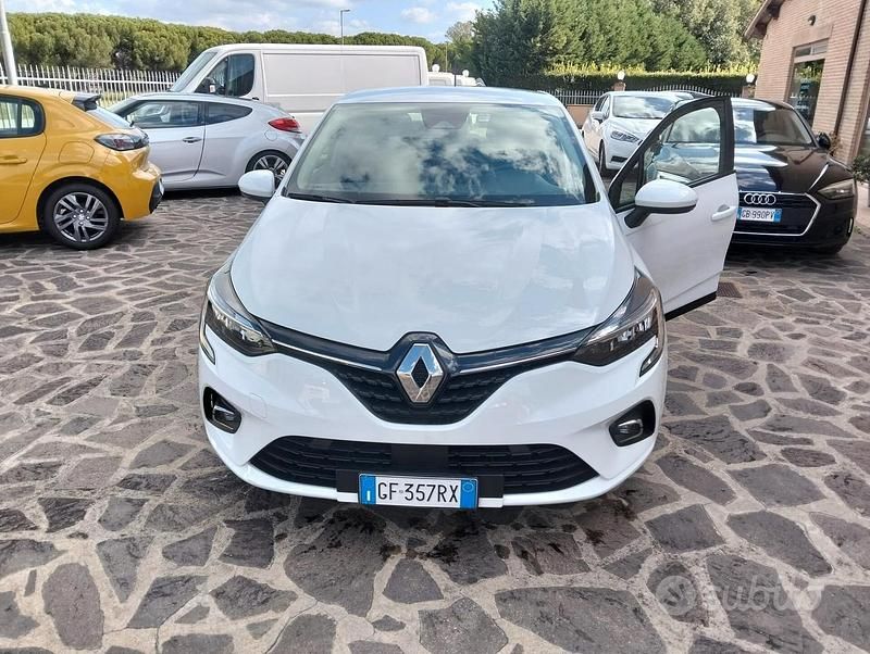 Usata Renault Clio V Business 101 CV (74 kW) 2021 Bianco Berlina