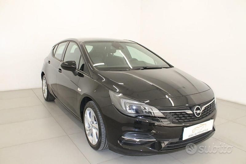 Usata Opel Astra GS Line 122 CV (89 kW) 2021 Nero Utilitaria