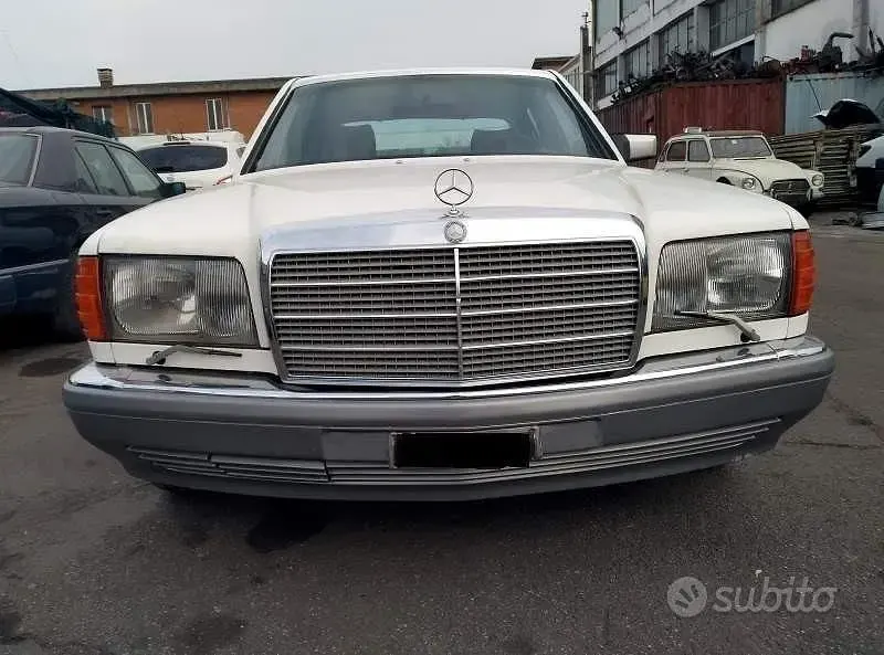 Usata Mercedes S280 SE 185 CV (136 kW) 1980 Bianco Berlina