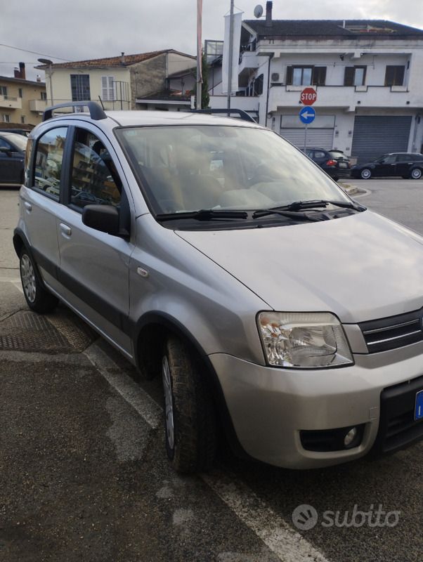 Usata Fiat Panda 60 CV (44 kW) 2005 Grigio Utilitaria